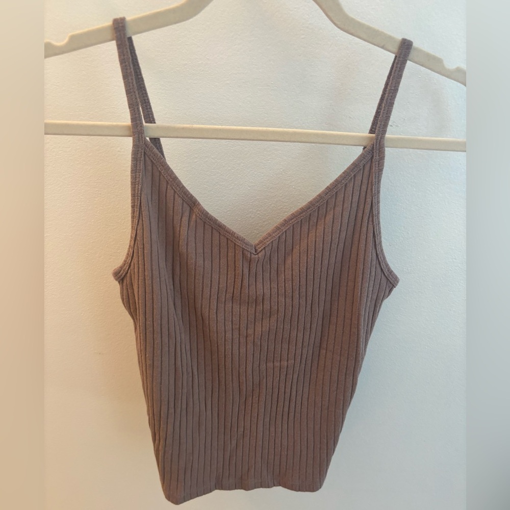 V-neck tank top